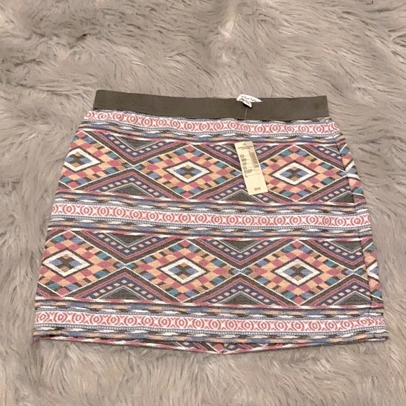 NWT American Eagle Skirt - Picture 1 of 10